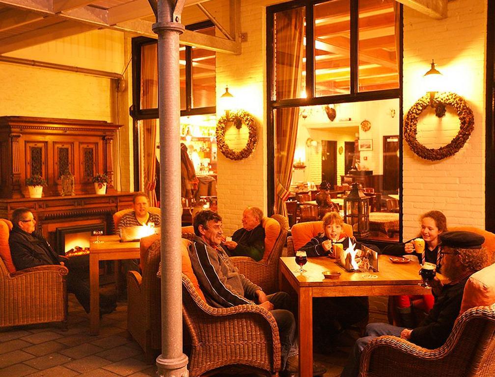 山丘景观咖啡餐厅酒店 斯希蒙尼克奥赫 外观 照片